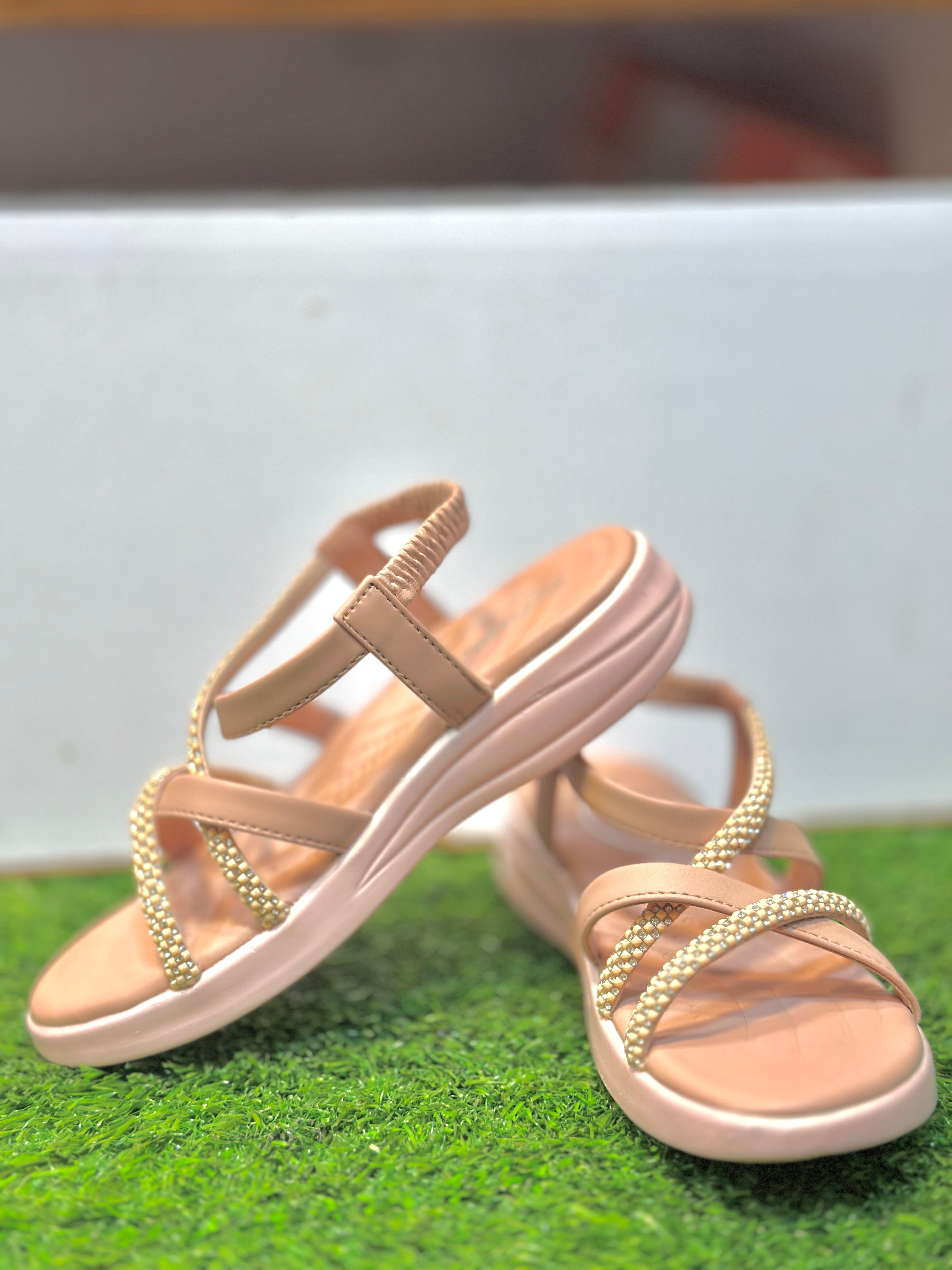 Platform Sandals – Stylish & Comfortable